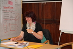Gabriela Beyer begrüßt die Gäste