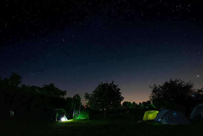 Zelten unterm Sternenhimmel im Outdoor-Technik-Camp